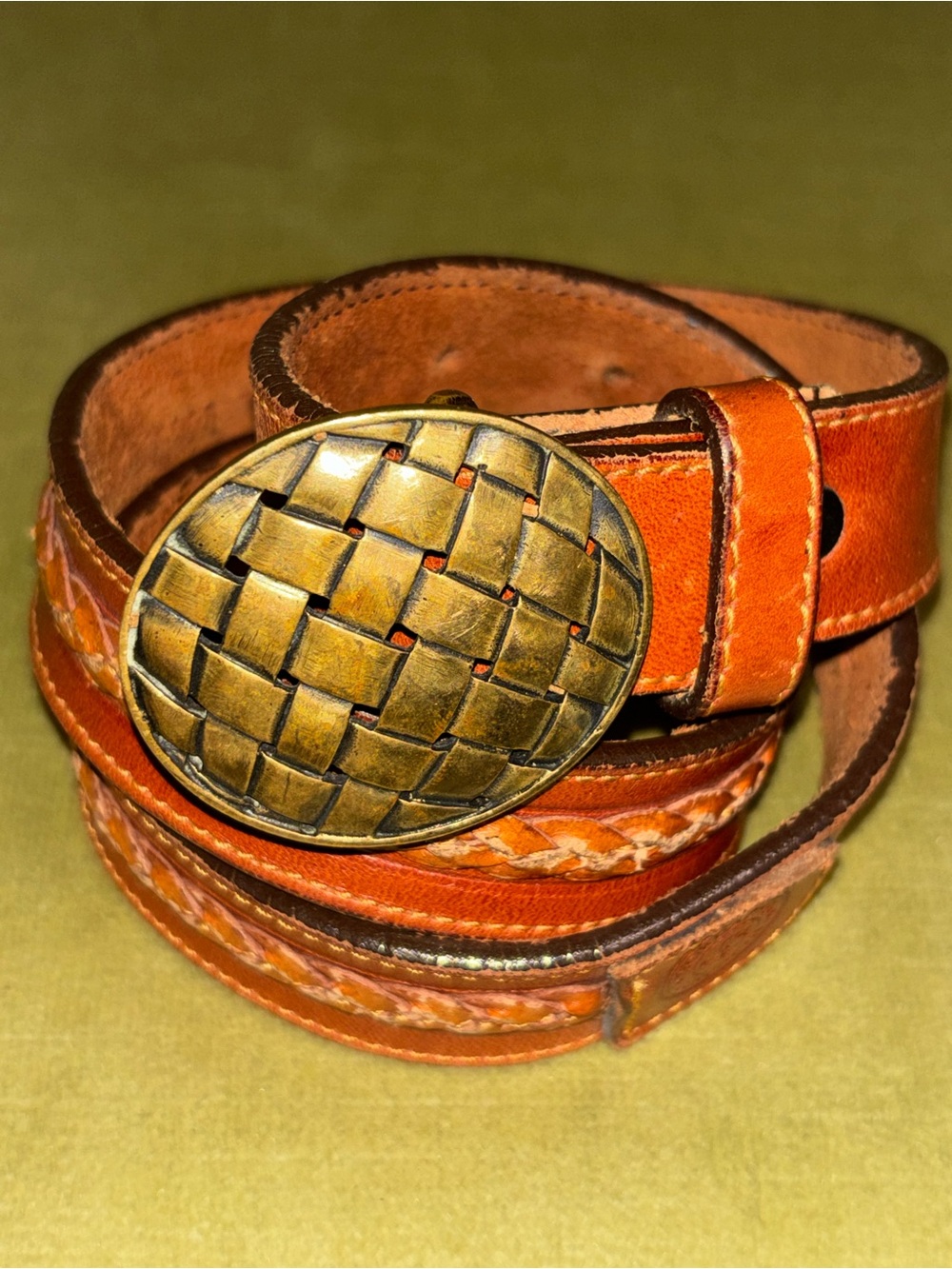 Vintage 1980's Jordache Belt USA made Leather sz 28 Braided brass buckle